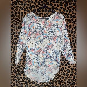 Super cute pale sky blouse